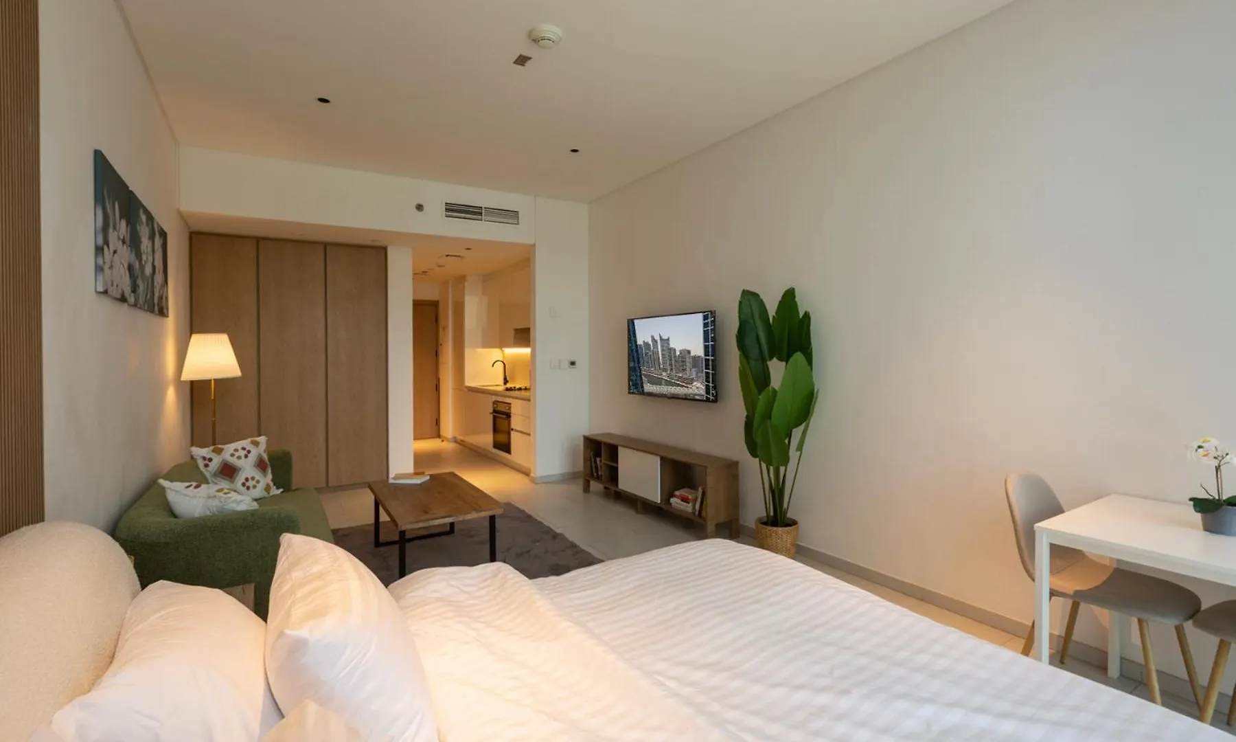 Canal View Luxury Stays Dubai